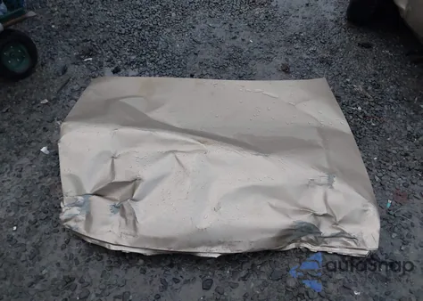 2000 Ford Crown Victoria Lx from USA, damaged, VIN 2FAFP74W9YX100422